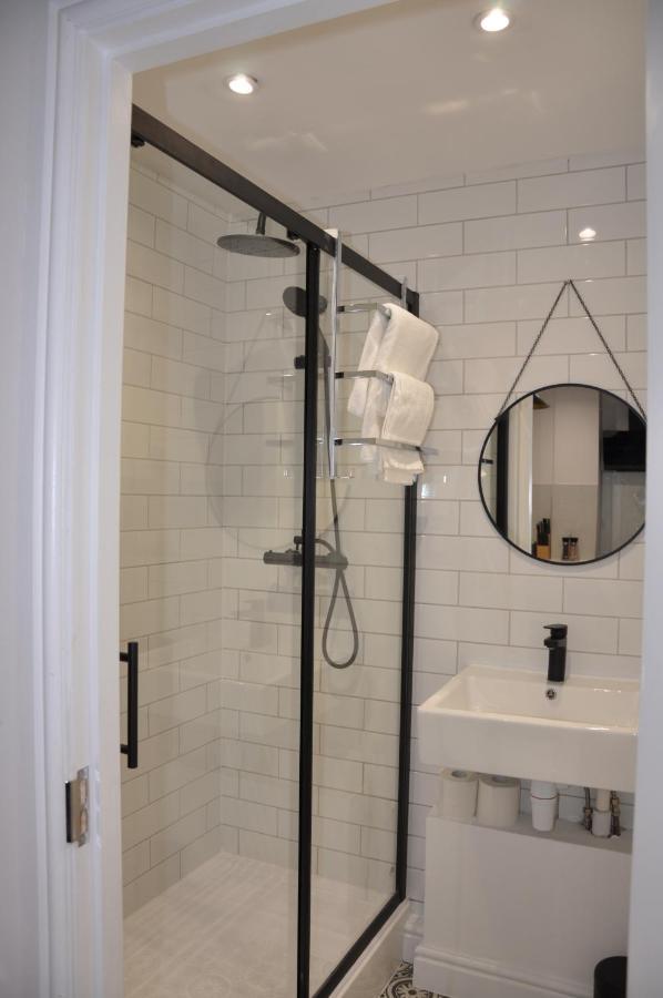 Luxury Studio- Mk Central- 5 Mins Drive To Train Station-Direct Trains To London, Birmingham Milton Keynes Esterno foto
